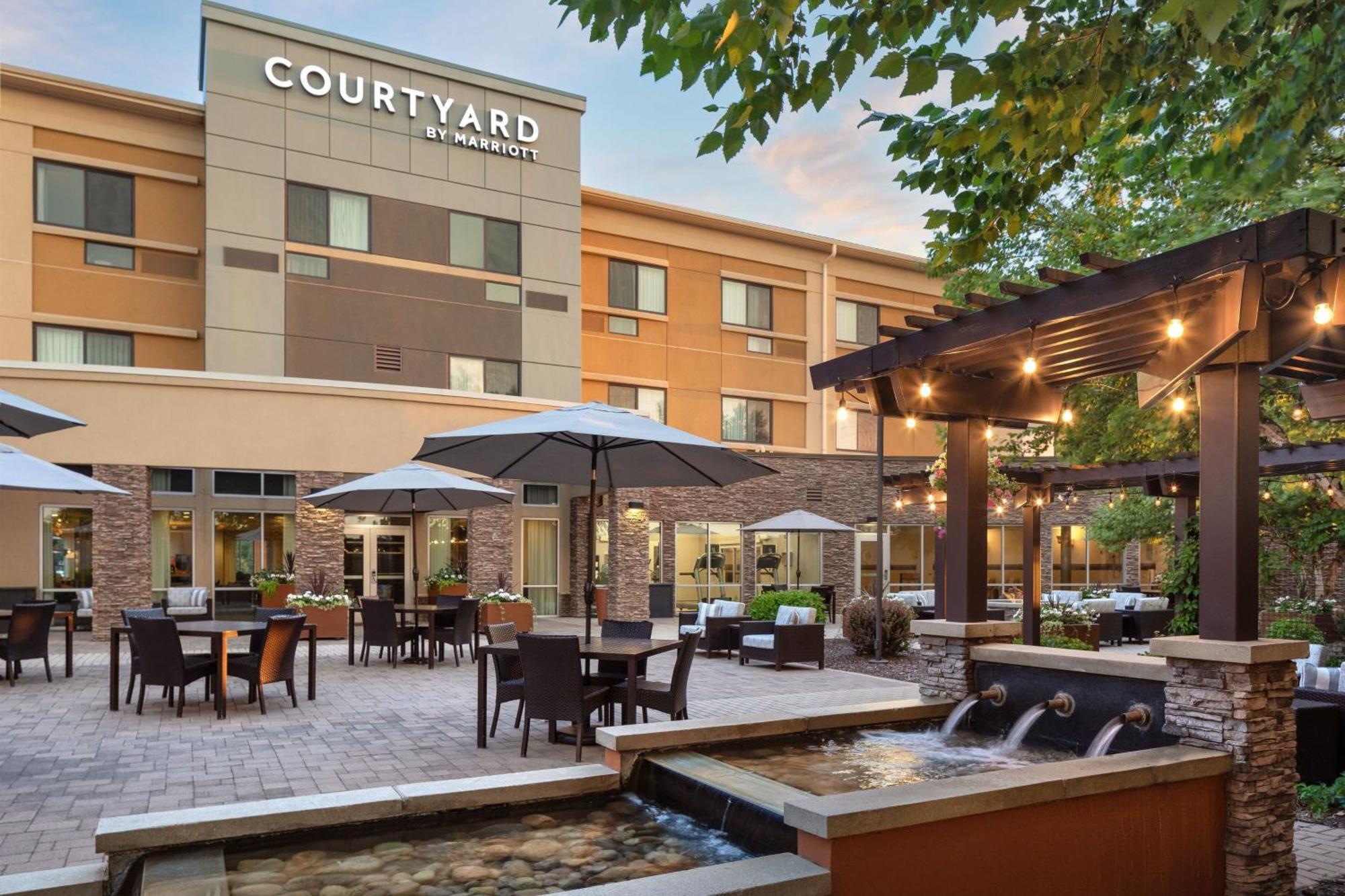 Courtyard Mankato Hotel & Event Center Exteriér fotografie